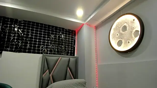 Snapshot of klariz09 chatting on November 2025 08:43:01 PM klariz09 online show from November 2025 08:43:01 PM