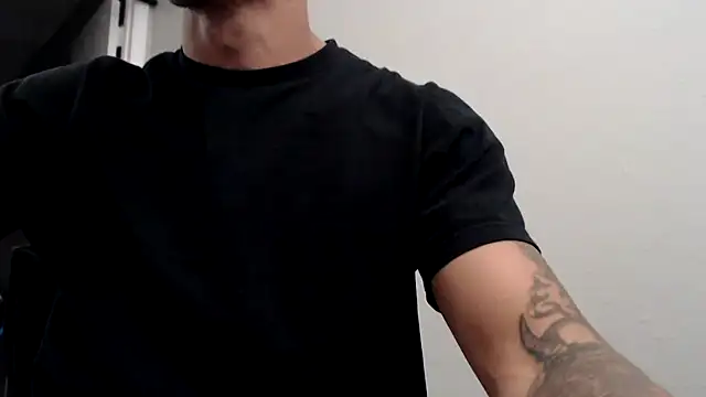 Snapshot of tanjir020 chatting on December 2025 10:10:02 AM tanjir020 online show from December 2025 10:10:02 AM