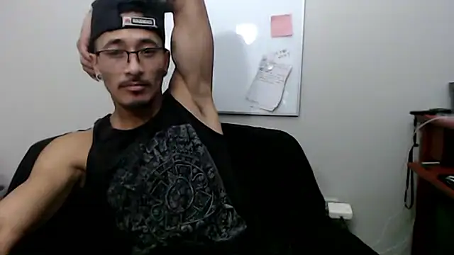 Snapshot of tanjir020 chatting on February 2026 05:33:02 AM tanjir020 online show from February 2026 05:33:02 AM