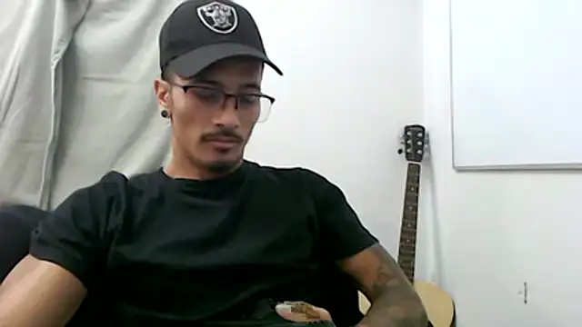 Snapshot of tanjir020 chatting on March 2026 05:12:02 AM tanjir020 online show from March 2026 05:12:02 AM