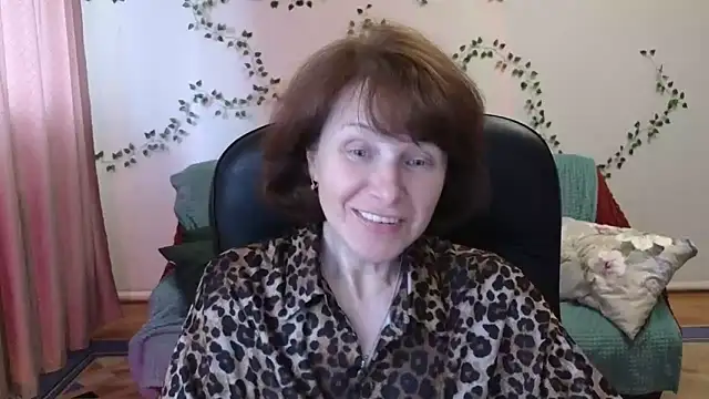 Lia Tito online show from April 2026 07:35:01 AM