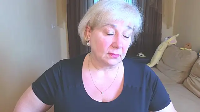 Snapshot of Milana_Milky chatting on March 2026 05:19:01 AM Milana Milky online show from March 2026 05:19:01 AM