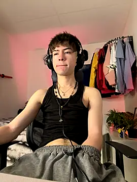 Tonerii online show from October 2025 12:57:01 AM