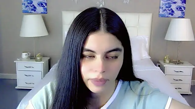 Snapshot of maddissonivanova chatting on September 2025 07:14:02 PM maddissonivanova online show from September 2025 07:14:02 PM