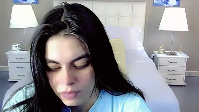 Snapshot of maddissonivanova chatting on September 2025 07:15:02 PM maddissonivanova online show from September 2025 07:15:02 PM