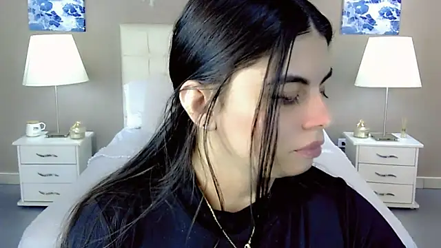 Snapshot of maddissonivanova chatting on September 2025 07:17:02 PM maddissonivanova online show from September 2025 07:17:02 PM