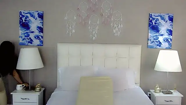 Snapshot of maddissonivanova chatting on September 2025 06:46:01 PM maddissonivanova online show from September 2025 06:46:01 PM