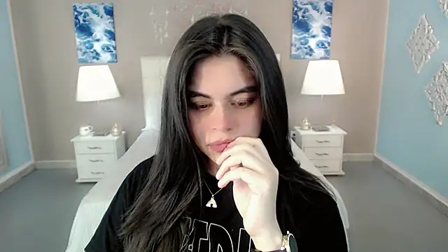 Snapshot of maddissonivanova chatting on October 2025 07:12:02 PM maddissonivanova online show from October 2025 07:12:02 PM