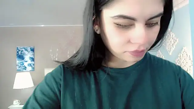 Snapshot of maddissonivanova chatting on October 2025 07:25:02 PM maddissonivanova online show from October 2025 07:25:02 PM