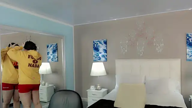 Snapshot of maddissonivanova chatting on October 2025 02:30:02 AM maddissonivanova online show from October 2025 02:30:02 AM