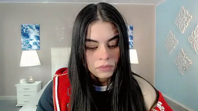 Snapshot of maddissonivanova chatting on October 2025 07:15:02 PM maddissonivanova online show from October 2025 07:15:02 PM