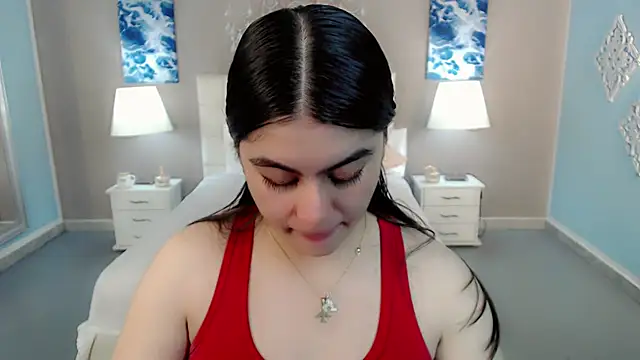 Snapshot of maddissonivanova chatting on November 2025 07:02:02 PM maddissonivanova online show from November 2025 07:02:02 PM