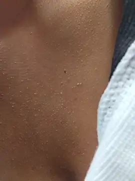 Lorena Mcfly online show from October 2025 12:45:01 PM