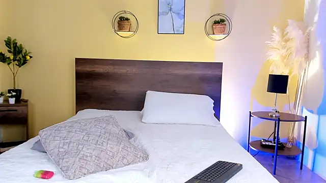 Snapshot of CamilleGrace chatting on September 2025 12:53:01 PM CamilleGrace online show from September 2025 12:53:01 PM