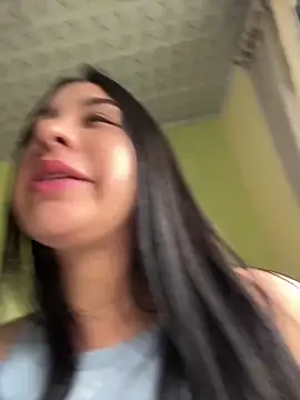 BELLAALEJA online show from December 2025 04:24:01 PM