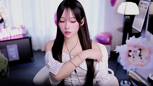 coward by online show from April 2026 07:35:01 AM