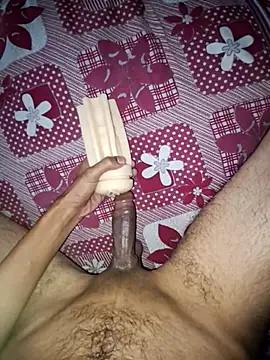 Snapshot of loveblzz chatting on November 2025 08:03:01 AM loveblzz online show from November 2025 08:03:01 AM