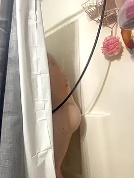 Snapshot of Bwcgoonie chatting on October 2025 04:20:01 AM Bwcgoonie online show from October 2025 04:20:01 AM