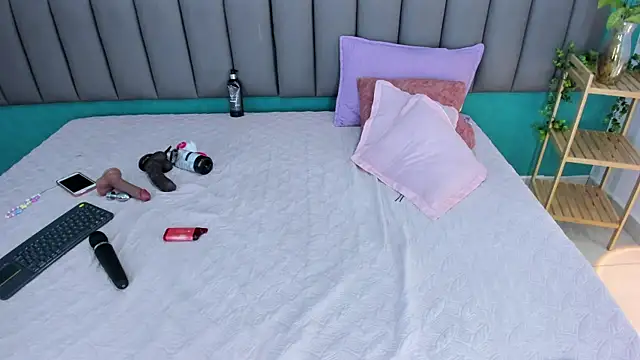 Snapshot of Amalia_Bigass chatting on September 2025 05:01:02 AM Amalia Bigass online show from September 2025 05:01:02 AM