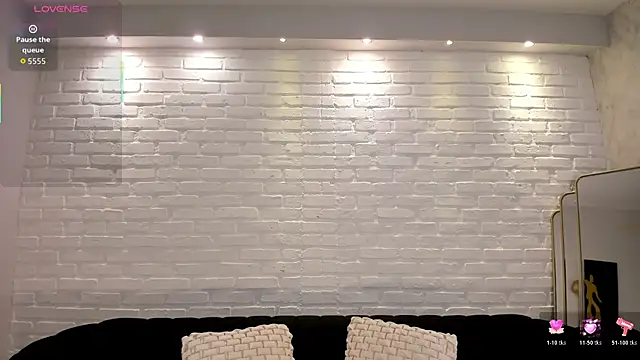 LiamCarterX online show from November 2025 04:23:01 AM