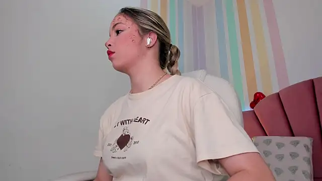 jana parissi online show from October 2025 07:03:01 PM