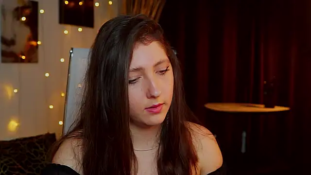 Snapshot of Mary_Miiller chatting on September 2025 12:40:01 PM Mary Miiller online show from September 2025 12:40:01 PM