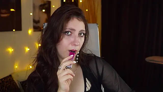 Snapshot of Mary_Miiller chatting on November 2025 10:16:02 AM Mary Miiller online show from November 2025 10:16:02 AM