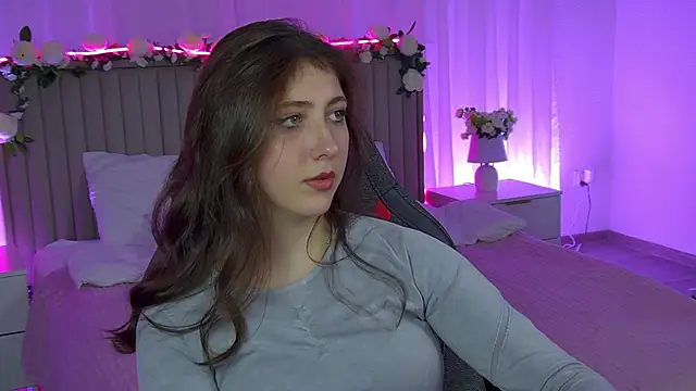 Snapshot of Mary_Miiller chatting on December 2025 10:44:02 AM Mary Miiller online show from December 2025 10:44:02 AM