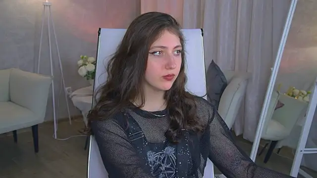 Snapshot of Mary_Miiller chatting on February 2026 09:25:02 AM Mary Miiller online show from February 2026 09:25:02 AM