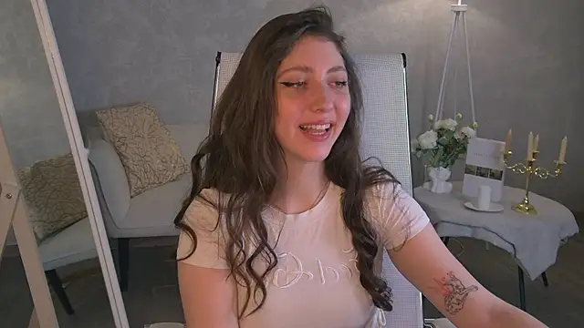 Snapshot of Mary_Miiller chatting on July 2026 09:24:02 AM Mary Miiller online show from July 2026 09:24:02 AM