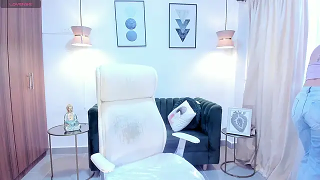 Brandy priscot online show from November 2025 11:43:02 AM