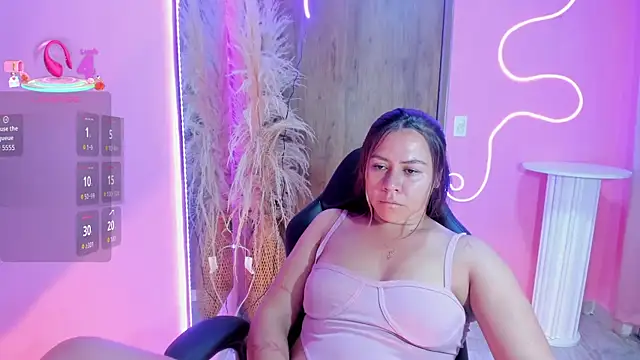 Snapshot of Brandy_priscot chatting on April 2026 01:32:01 AM Brandy priscot online show from April 2026 01:32:01 AM