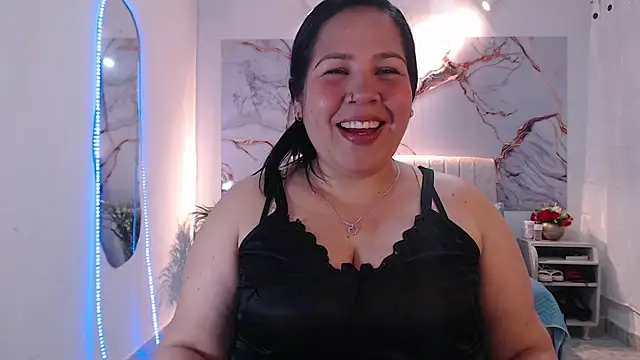 Snapshot of Ashley_Grahaam chatting on October 2025 02:42:01 AM Ashley Grahaam online show from October 2025 02:42:01 AM