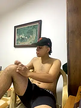 Snapshot of dominant_boy77 chatting on October 2025 02:56:02 AM dominant boy77 online show from October 2025 02:56:02 AM