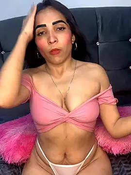 Snapshot of Rosa_25x chatting on September 2025 08:02:01 PM Rosa 25x online show from September 2025 08:02:01 PM