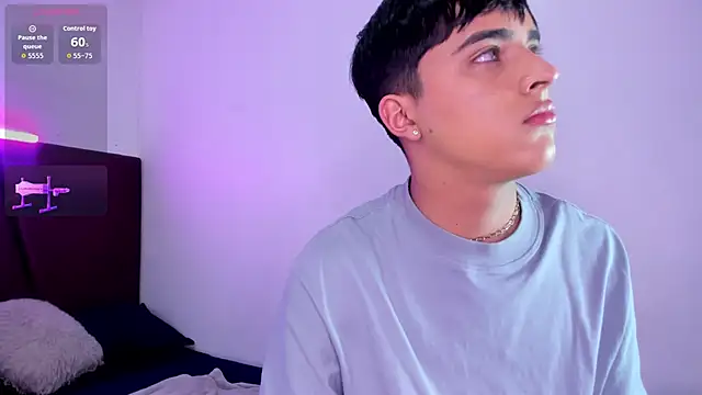 Snapshot of Lucass_love chatting on September 2025 01:46:01 PM Lucass love online show from September 2025 01:46:01 PM