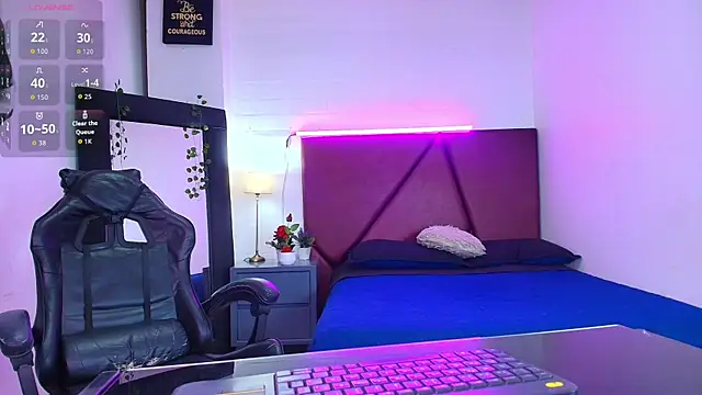 Snapshot of Lucass_love chatting on October 2025 01:19:01 PM Lucass love online show from October 2025 01:19:01 PM