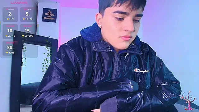 Snapshot of Lucass_love chatting on October 2025 01:23:01 PM Lucass love online show from October 2025 01:23:01 PM