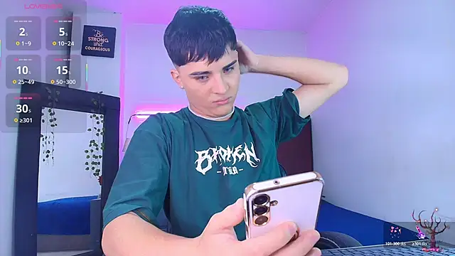 Snapshot of Lucass_love chatting on October 2025 04:29:02 PM Lucass love online show from October 2025 04:29:02 PM