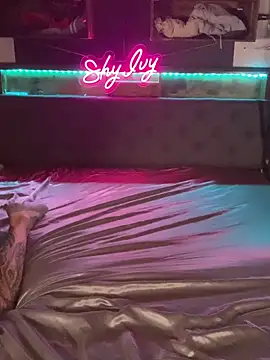 Snapshot of Shy_Ivy chatting on October 2025 08:18:02 PM Shy Ivy online show from October 2025 08:18:02 PM