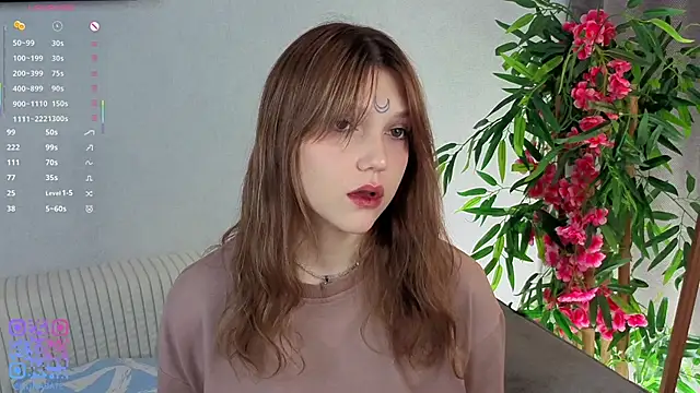 Snapshot of Lunabate chatting on December 2025 05:26:01 AM Lunabate online show from December 2025 05:26:01 AM