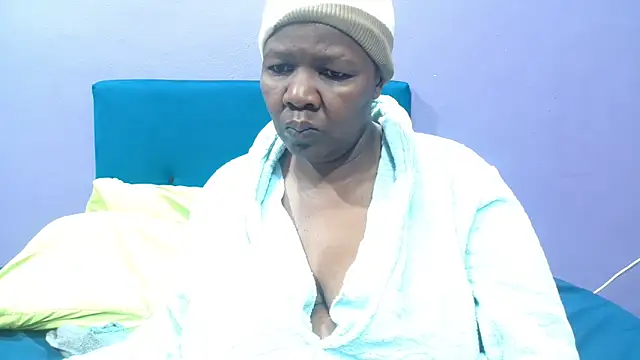 Snapshot of NaughtyChubbyZoe chatting on October 2025 05:28:02 AM NaughtyChubbyZoe online show from October 2025 05:28:02 AM