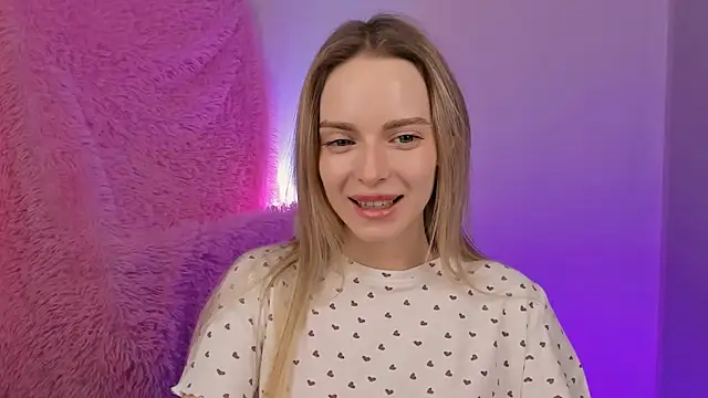 JuliaBrewwer online show from October 2025 04:58:02 PM