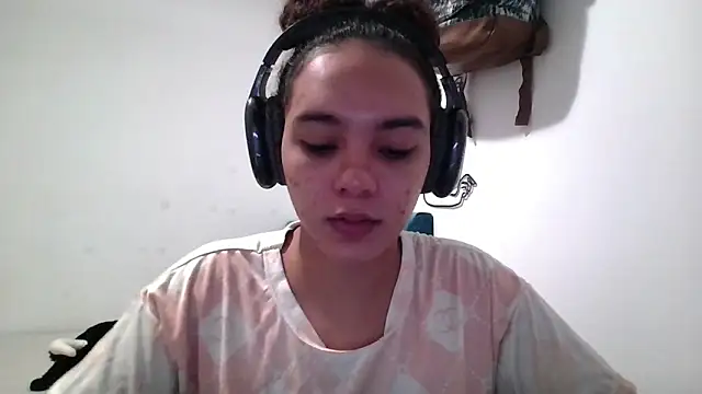 Taylor Tina online show from October 2025 09:12:02 PM