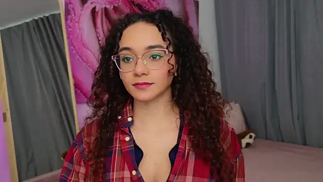 Taylor Tina online show from December 2025 10:16:01 PM