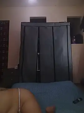 Snapshot of coonyhillss chatting on March 2026 03:45:01 PM coonyhillss online show from March 2026 03:45:01 PM