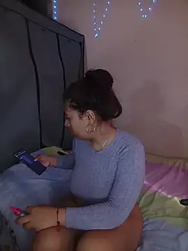 Snapshot of coonyhillss chatting on April 2026 01:27:02 PM coonyhillss online show from April 2026 01:27:02 PM