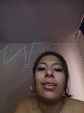 Snapshot of coonyhillss chatting on April 2026 08:44:01 PM coonyhillss online show from April 2026 08:44:01 PM