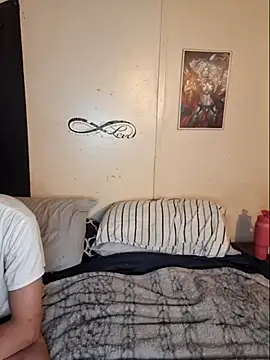 Snapshot of Shy_Naughty_Girl chatting on October 2025 04:33:01 AM Shy Naughty Girl online show from October 2025 04:33:01 AM