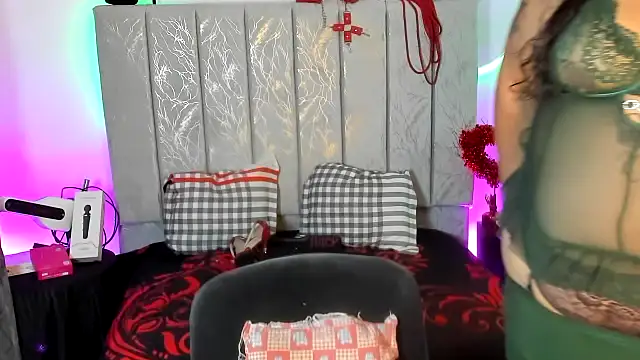 AndreaKinky online show from March 2026 09:13:01 AM